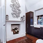 Luxury 1850S Fremantle Home With Free Parking