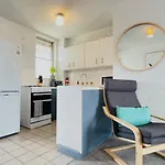 Port Vista - Central Fremantle Apartment