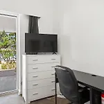 Stroll To Fremantle\'S Core Studio Apartment