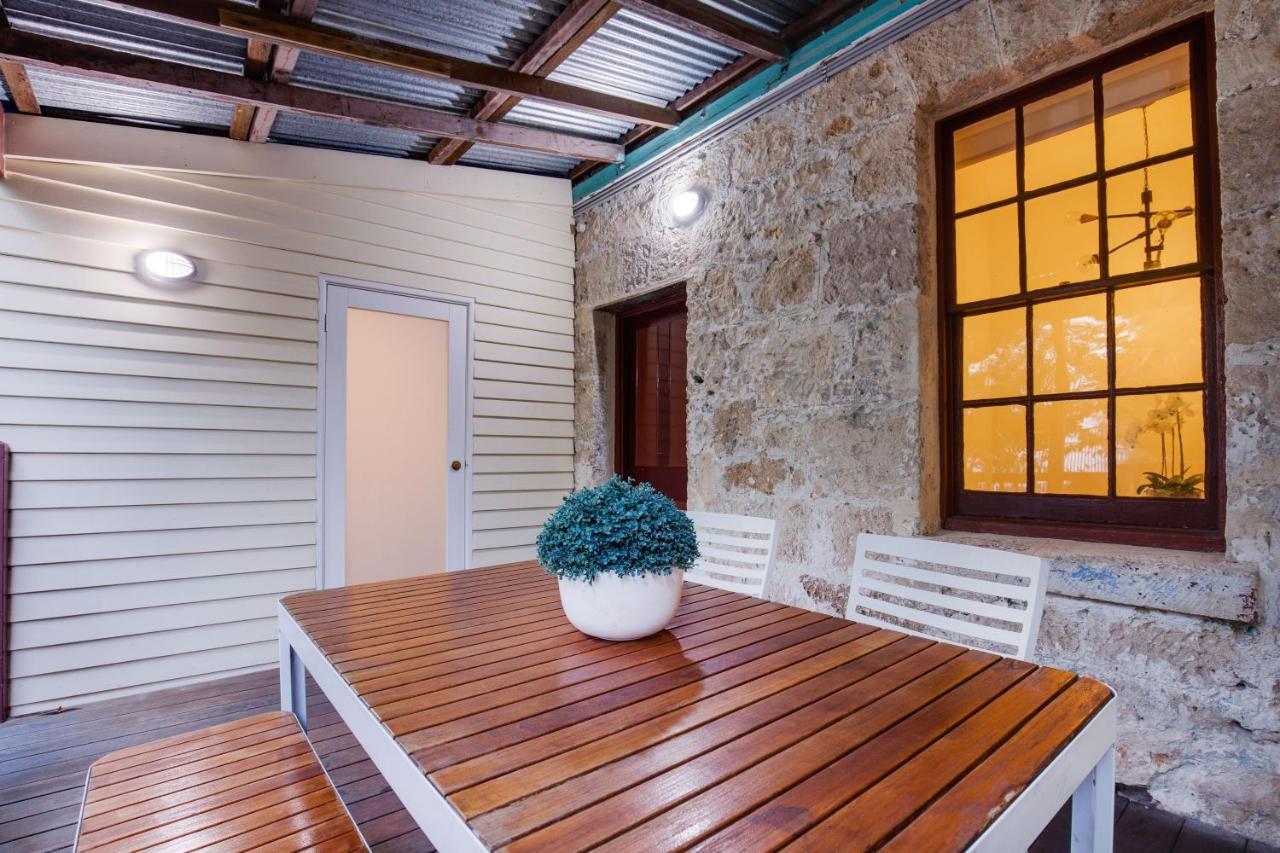 Luxury 1850s With Free Parking Fremantle