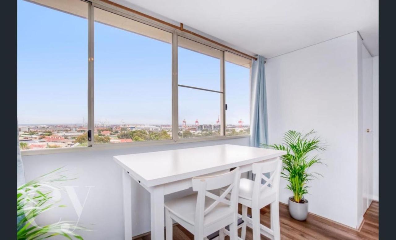 Studio 412 - Ocean And Sunset Views On A Budget * Fremantle