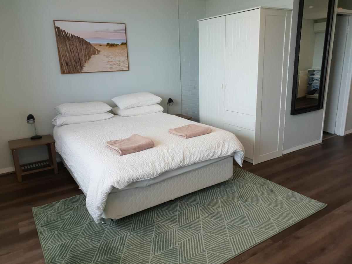 Studio 412 - Ocean And Sunset Views On A Budget * Fremantle