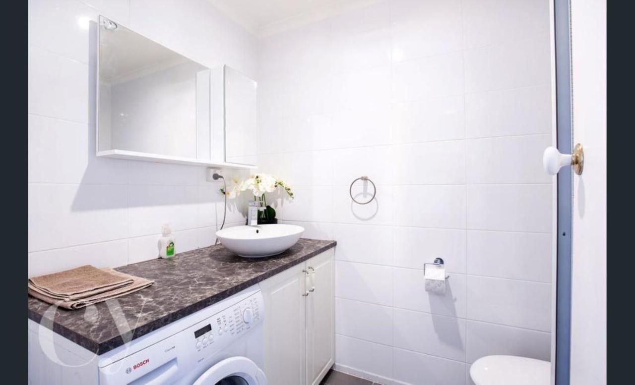 Studio 412 - Ocean And Sunset Views On A Budget Apartment Fremantle