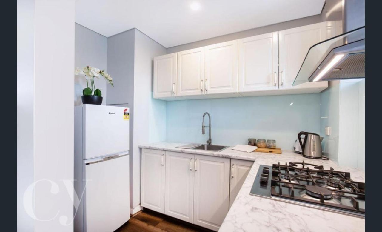 Studio 412 - Ocean And Sunset Views On A Budget Apartment *