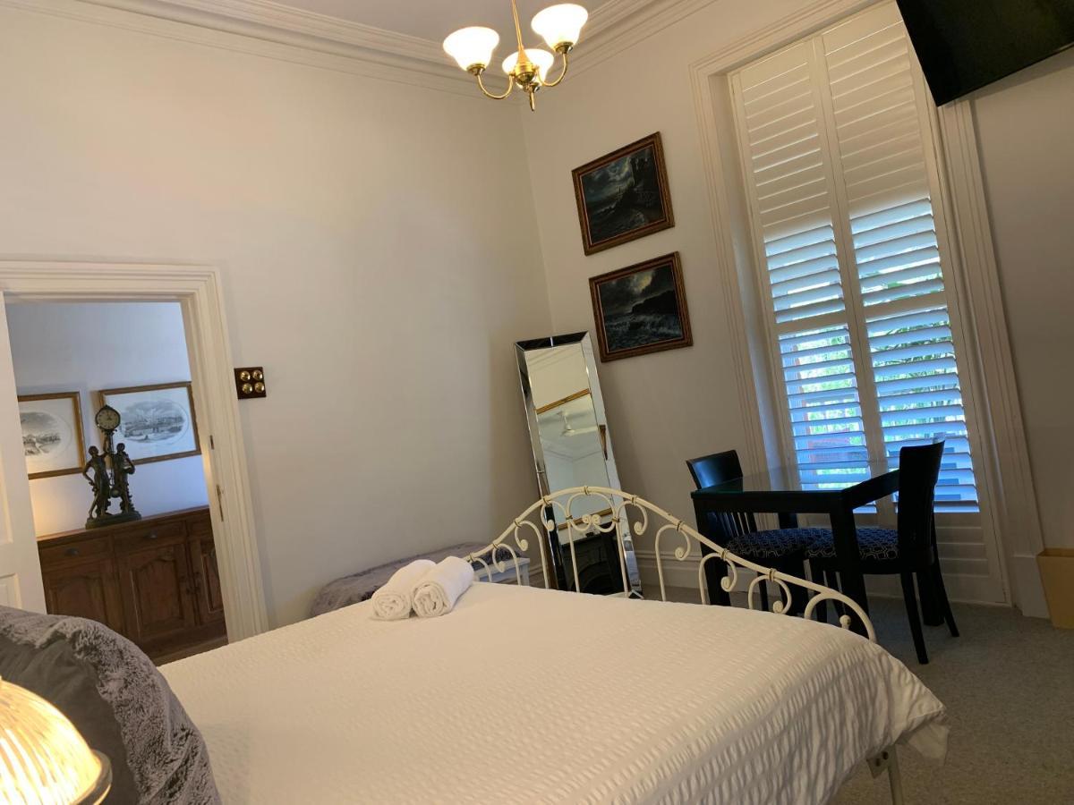 Guest house In *