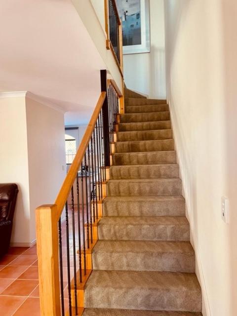 Super Spacious 3 Bedrooms 3 Bathrooms *