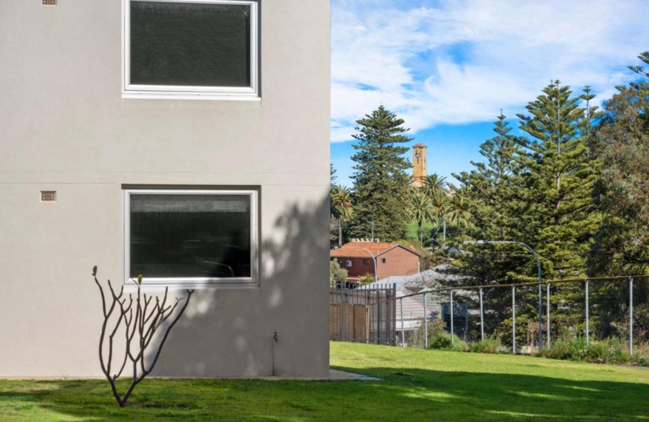 A Larger Slice Of 3bed Apt. Wifi-netflix Fremantle