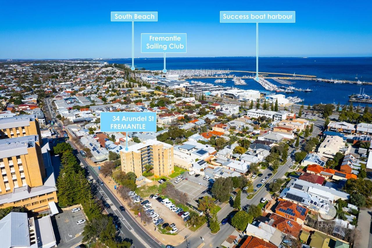 Freo Skyhigh With Views To Rottnest *