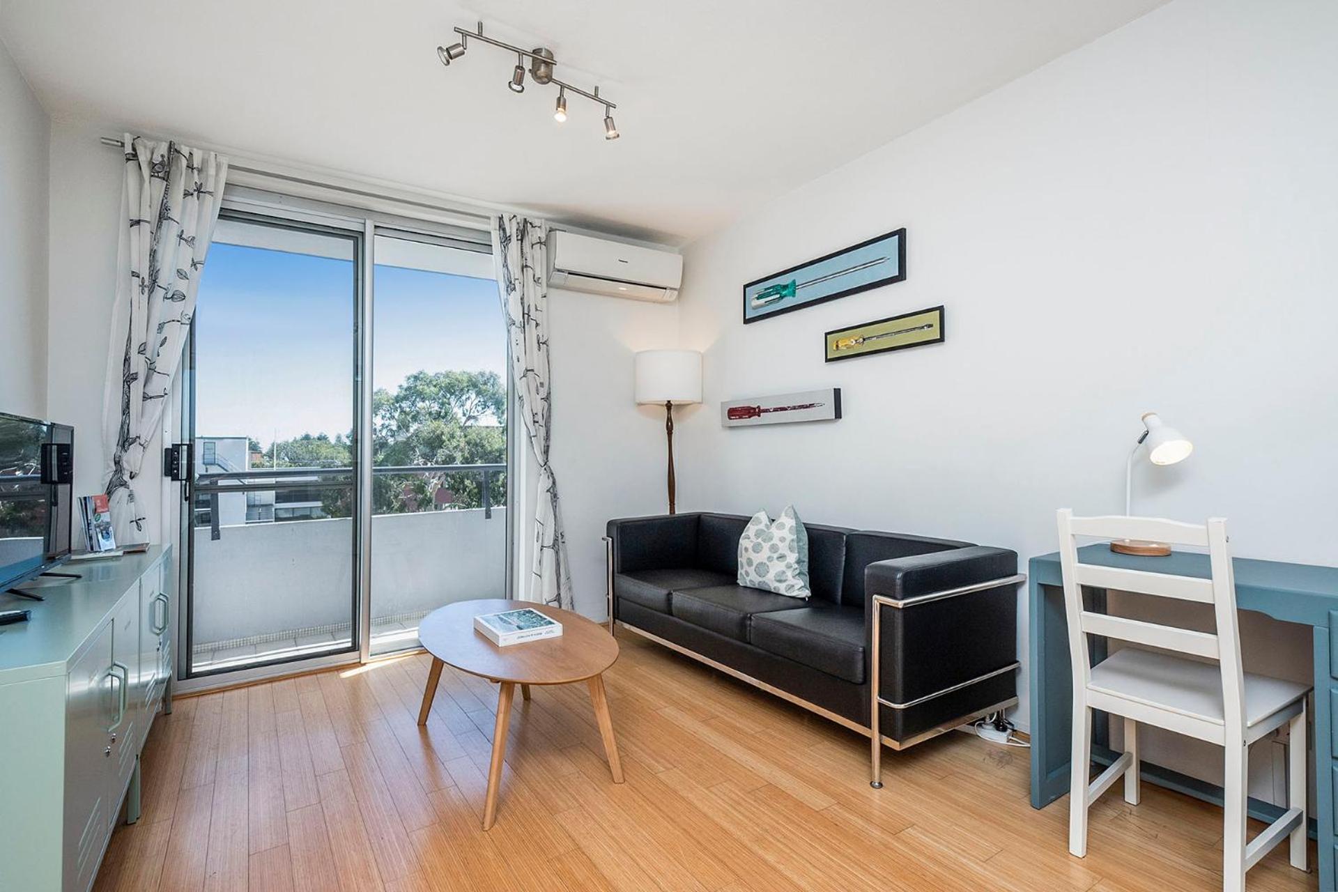 Indigo Sky Apartment *