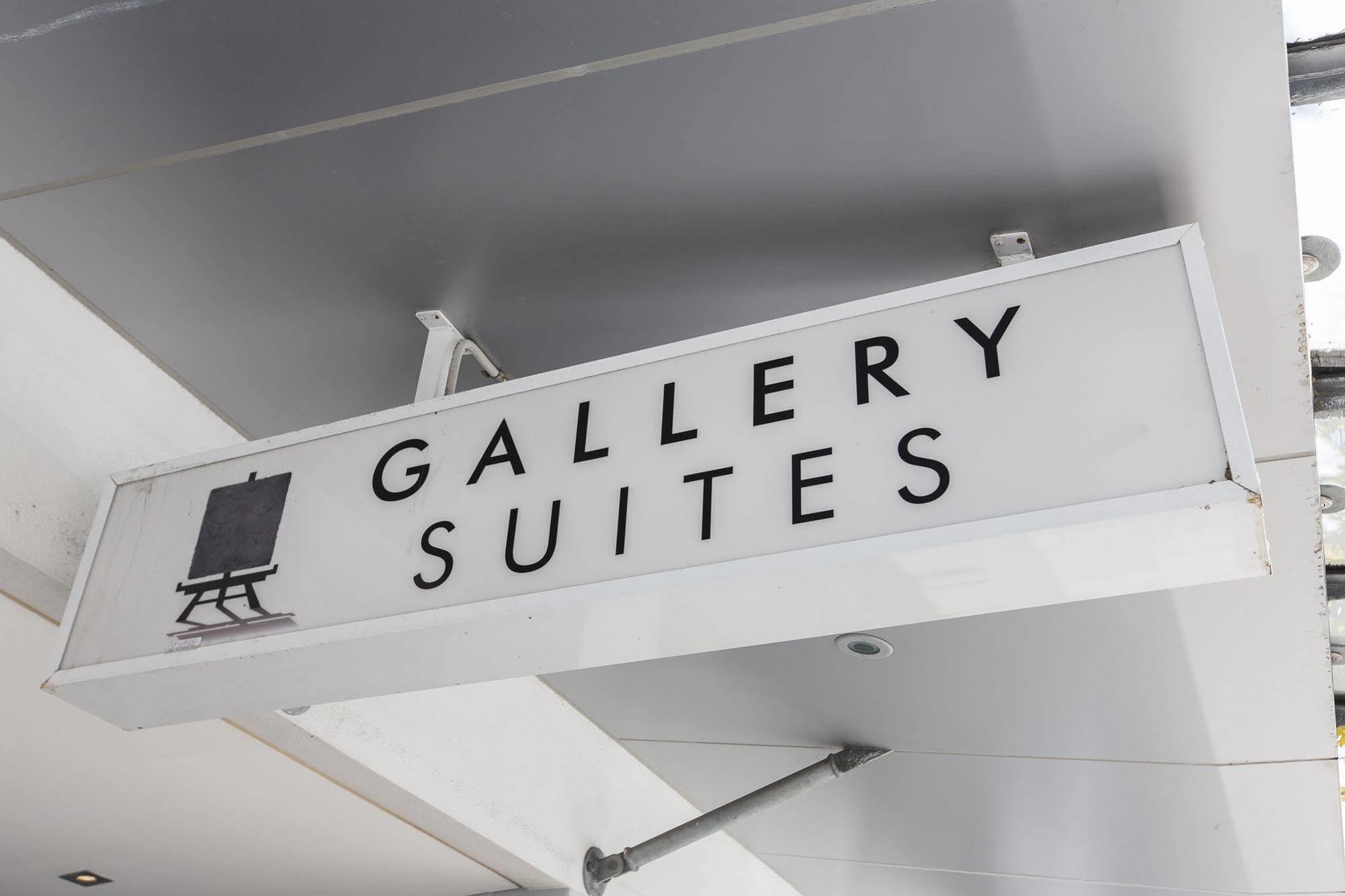 Gallery Suites 4*