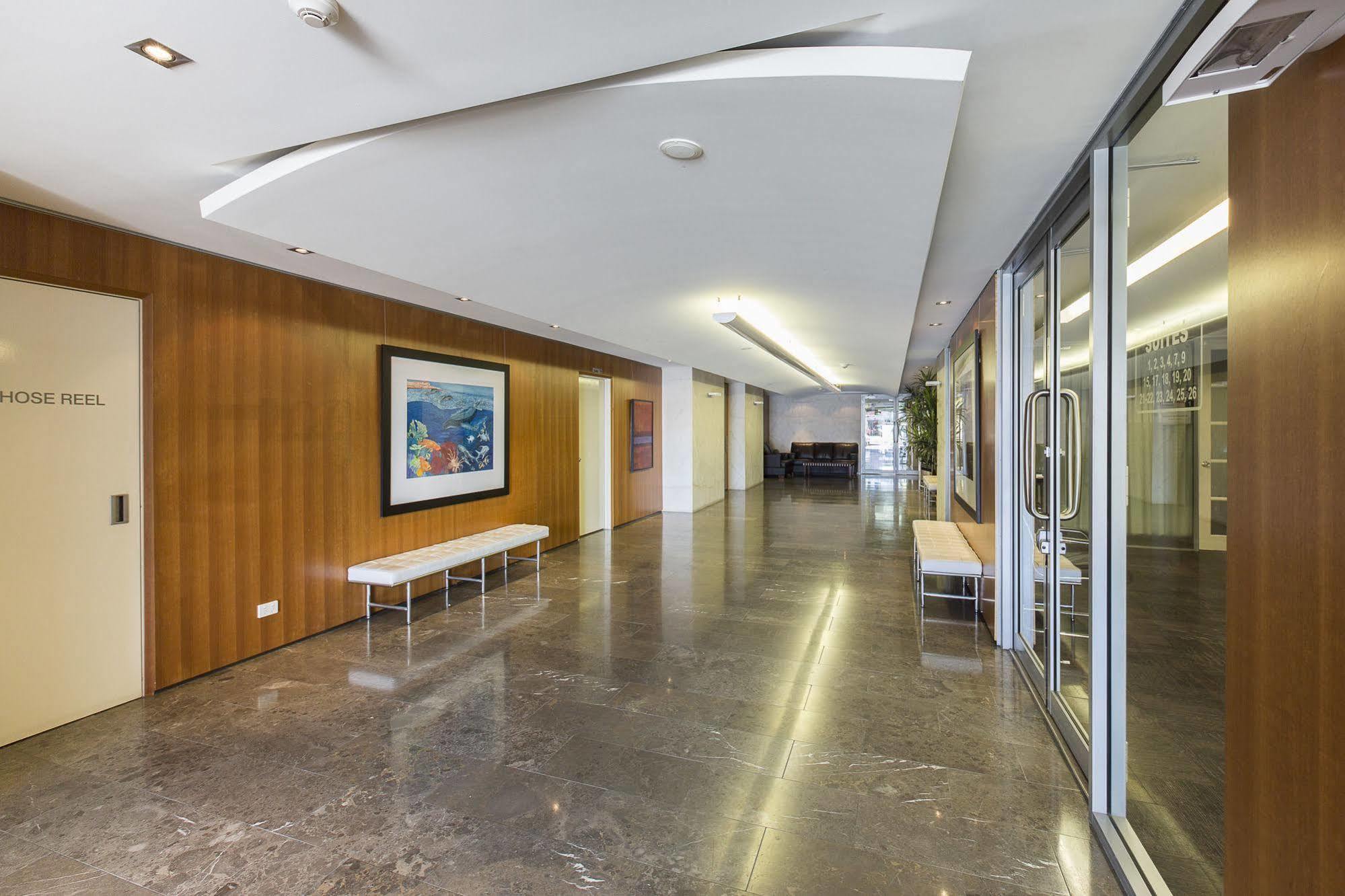 Gallery Suites Aparthotel