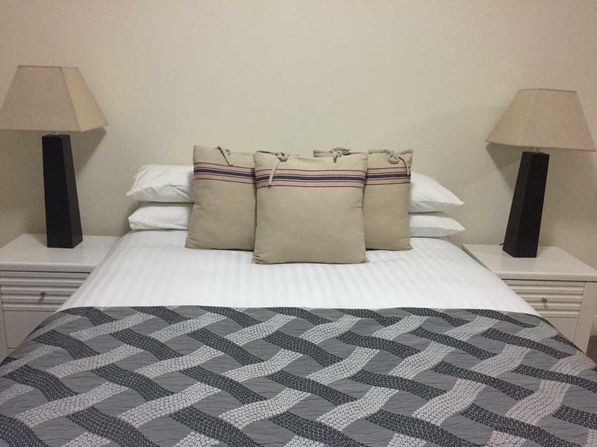 Parklane Apartment