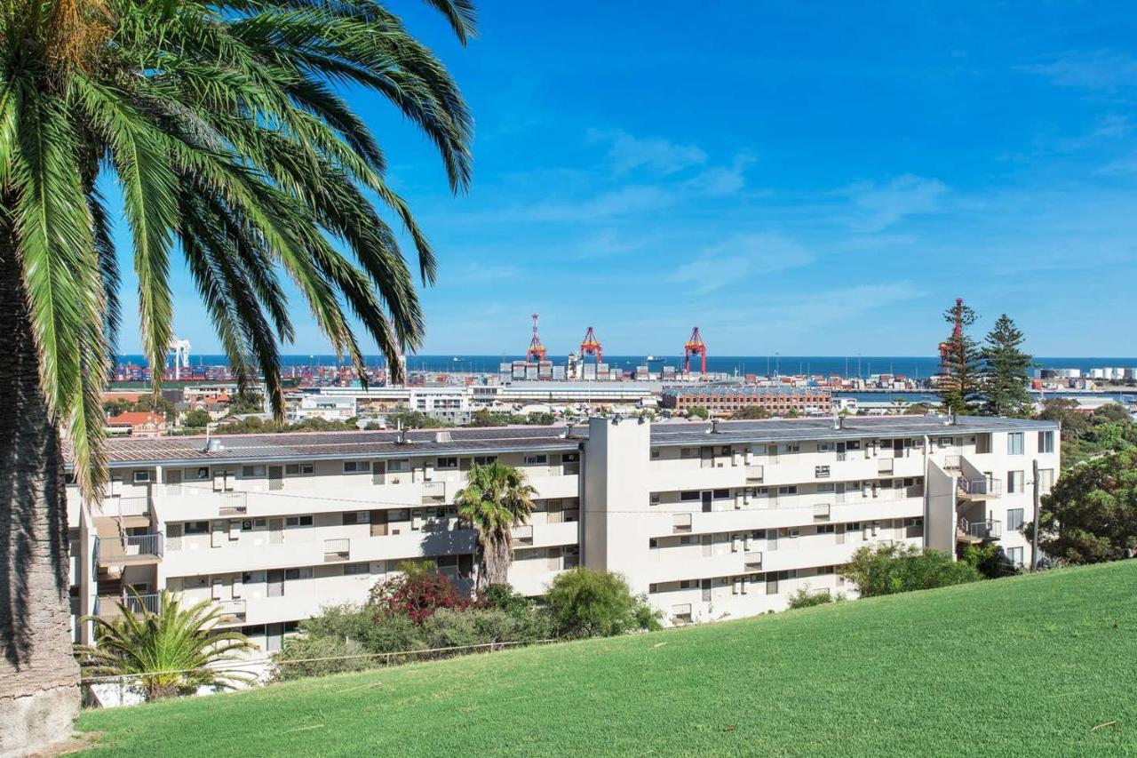 Apartment Studio 412 - Ocean And Sunset Views On A Budget