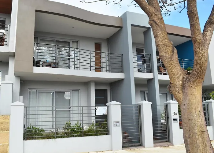 North Coogee Beach House