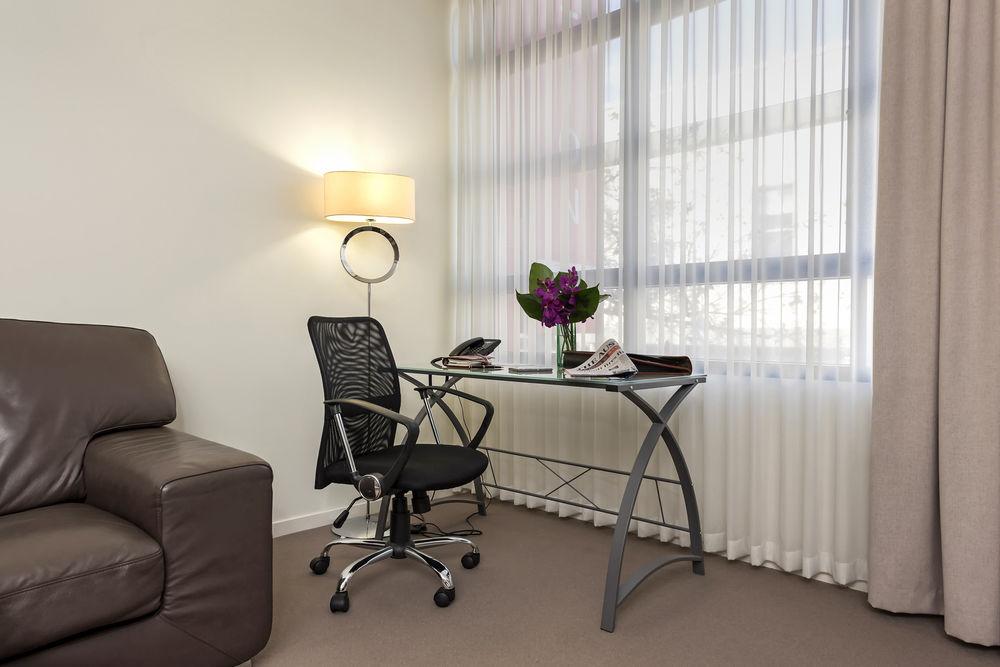 New Haus By Hougoumont Hotel, Former Bannister 22 Hotel 4*