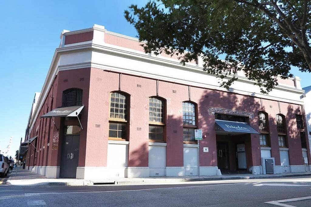 Underwater Oasis Freo - 2brm With Courtyard & 1 Car Bay * Fremantle