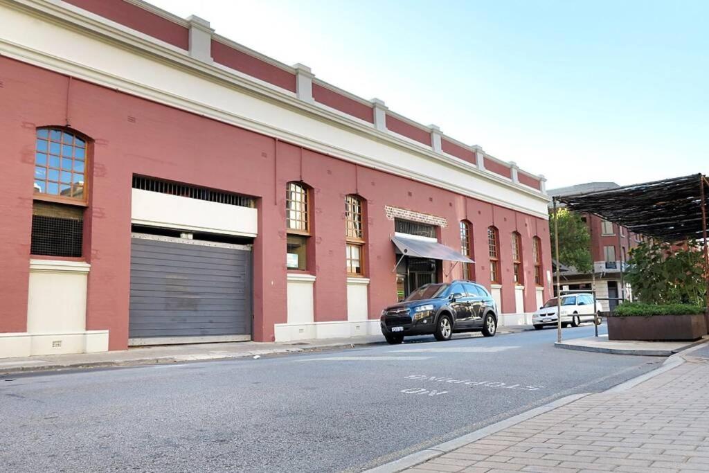 Underwater Oasis Freo - 2brm With Courtyard & 1 Car Bay