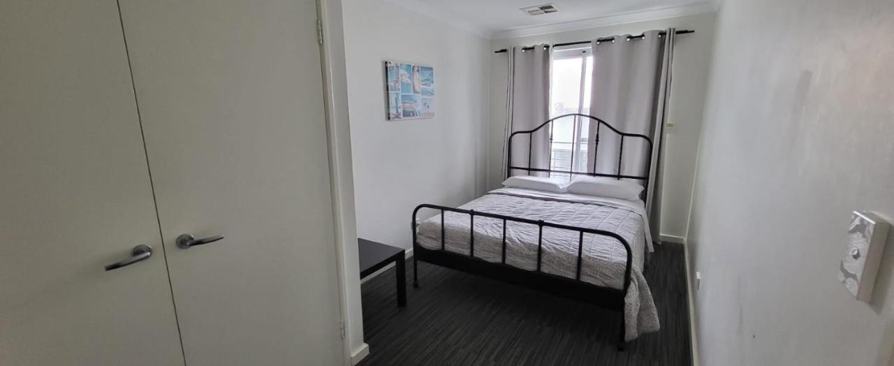 North Coogee House Guest house