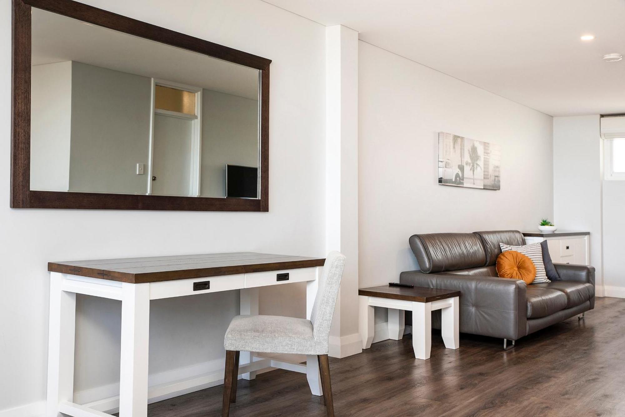 Apartment The Leonardo Has 180 Degree Ocean Views