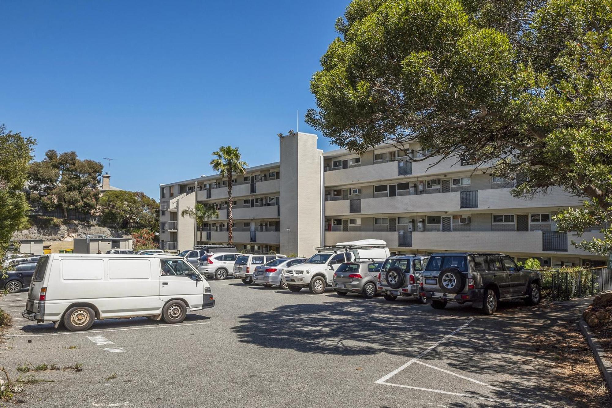 Apartment The Leonardo Has 180 Degree Ocean Views