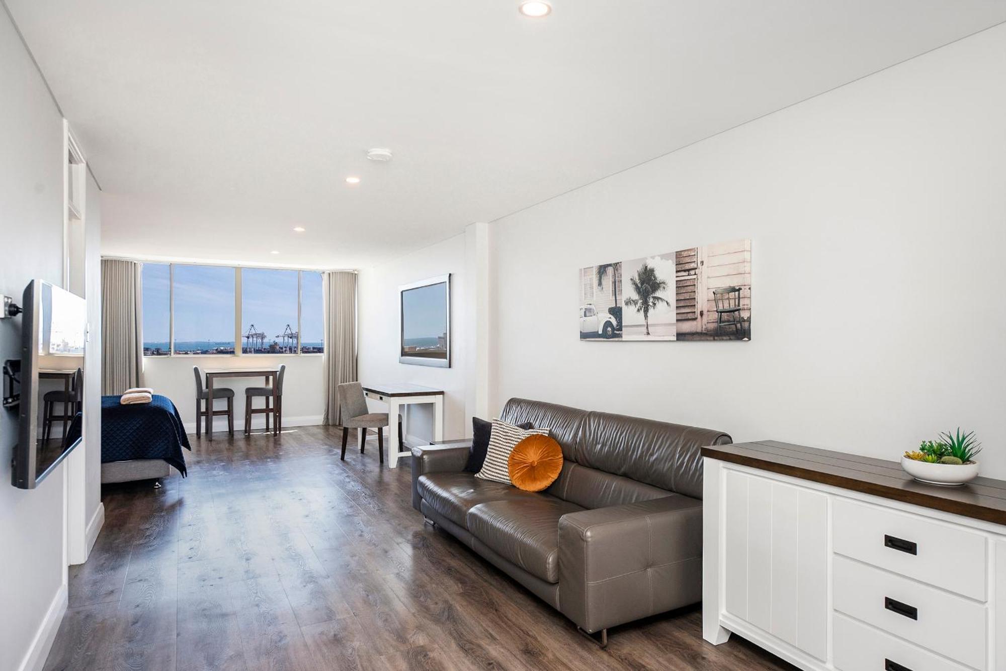 Apartment The Leonardo Has 180 Degree Ocean Views *