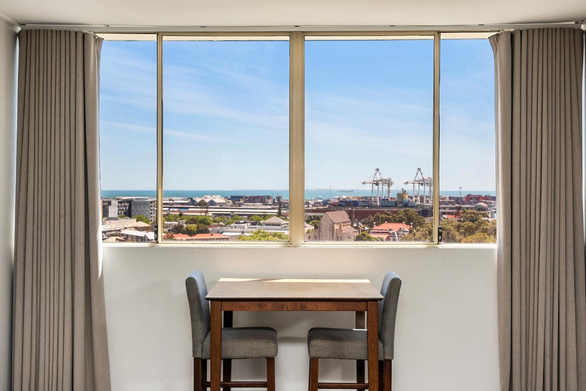 The Leonardo Has 180 Degree Ocean Views * Fremantle
