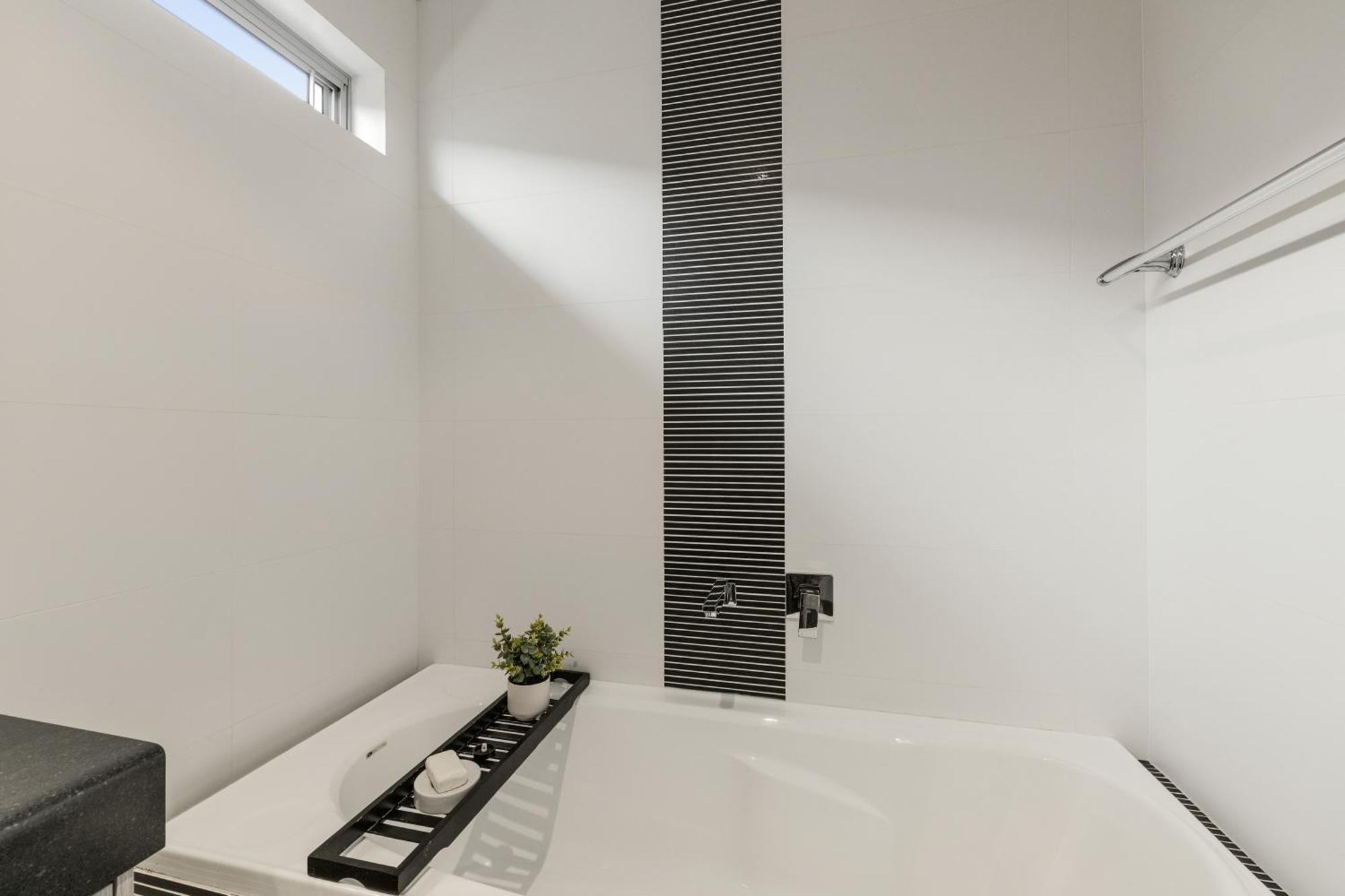 Ultra Stylish Area *